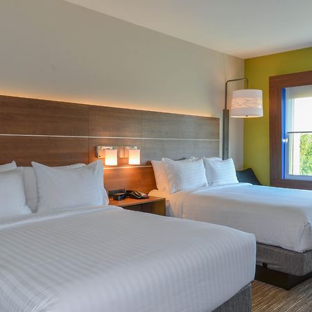 Holiday Inn Express & Suites Raleigh Airport - Brier Creek By Ihg Kültér fotó