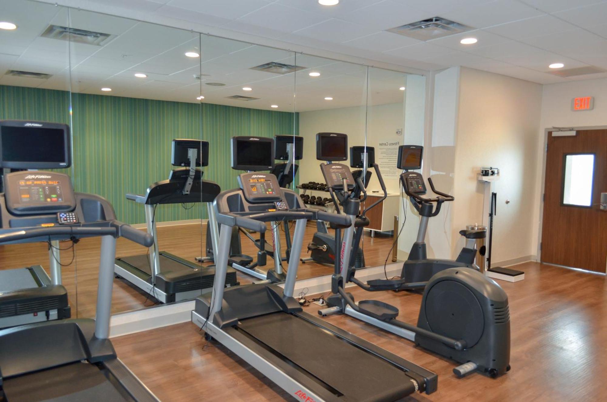 Holiday Inn Express & Suites Raleigh Airport - Brier Creek By Ihg Kültér fotó