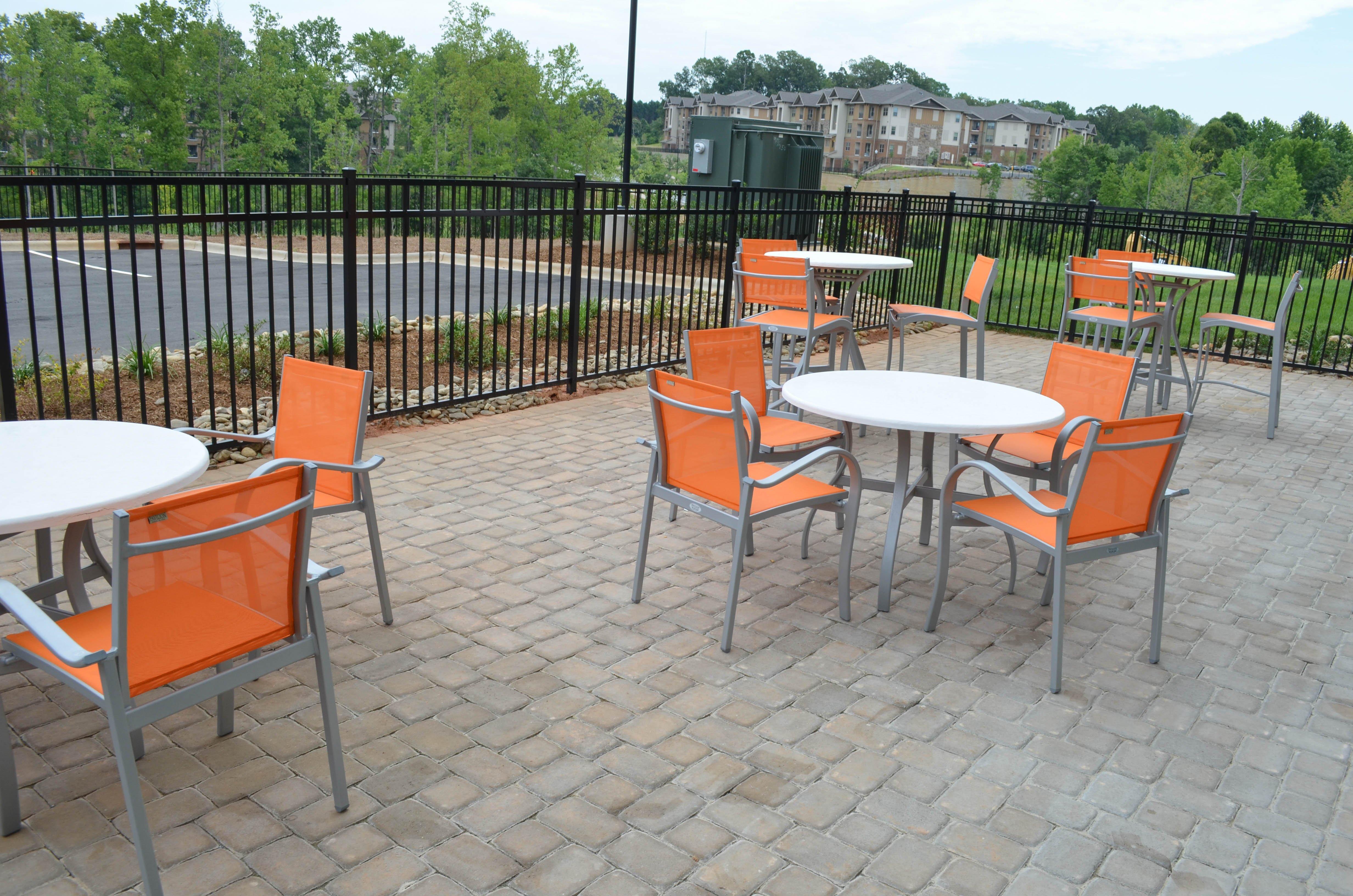 Holiday Inn Express & Suites Raleigh Airport - Brier Creek By Ihg Kültér fotó